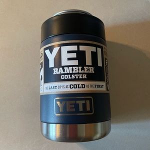 New with tags Yeti Rambler Colster. Navy.